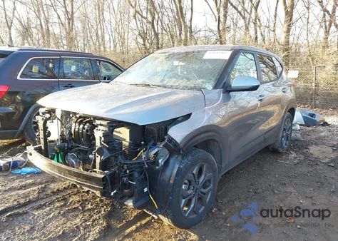 2025 Kia Seltos Lx z USA, uszkodzony, nr VIN KNDEPCAA0S7789044